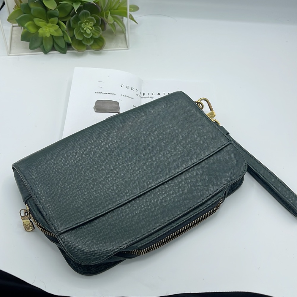 AUTHENTIC Louis Vuitton clutch / wristlet - Picture 2 of 12